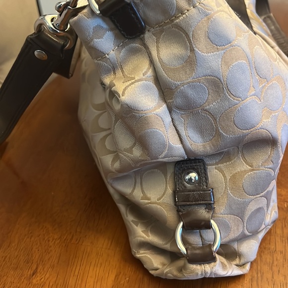 Coach Monogram Shoulder bag - Picture 7 of 11